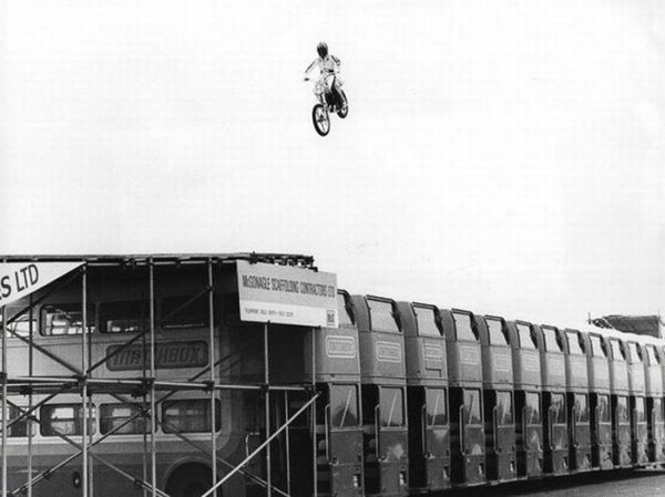 http://reho.st/preview/warnet.ws/img5/52/moto/14.jpg