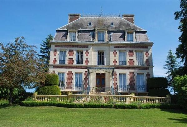 http://reho.st/preview/www.chateauxpourtous-classique.fr/socogefim/3736-3.jpg