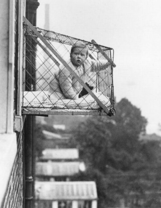 http://reho.st/preview/www.impactlab.net/wp-content/uploads/2010/10/Baby-Cage-462.jpg