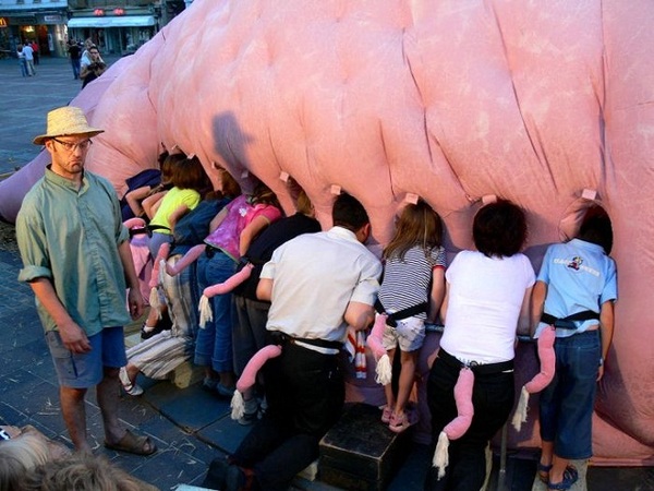 http://reho.st/preview/www.impactlab.net/wp-content/uploads/2010/10/Kid-Blob-673.jpg