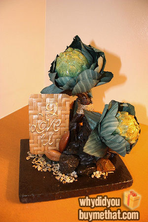 http://reho.st/preview/www.impactlab.net/wp-content/uploads/2010/11/9-Artichoke-Statue.jpg