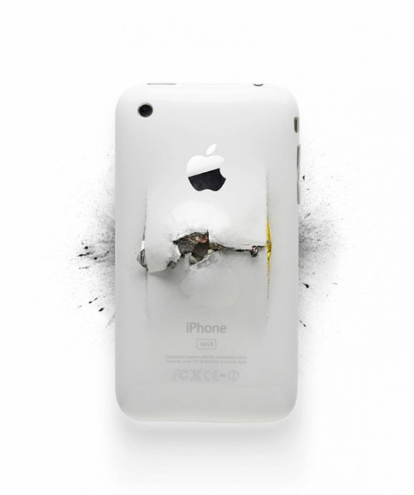http://reho.st/preview/www.journal-du-design.fr/wordpress/wp-content/uploads/2010/11/destruction-produits-Apple.jpg