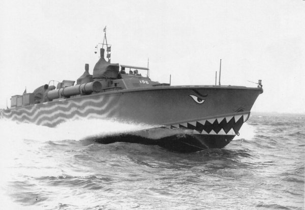 http://reho.st/preview/www.navsource.org/archives/12/120519602.jpg