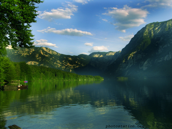 http://reho.st/preview/www.skinbase.org/files/archive/shots/301/nature_wallpapers-001_copy.jpg
