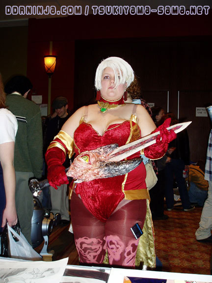 http://reho.st/preview/www.theworst.ca/images/cosplay/ivy.jpg