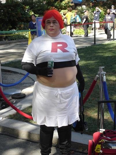 http://reho.st/preview/www.theworst.ca/images/cosplay/scarydude.jpg