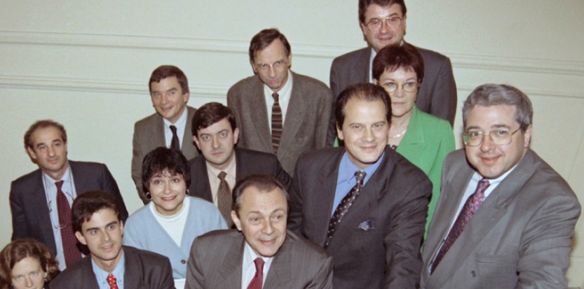 http://reho.st/referentiel.nouvelobs.com/file/7152698-de-rocard-a-hollande-les-4-vies-de-manuel-valls.jpg
