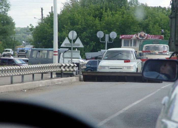 http://reho.st/ru.fishki.net/picsw/112010/18/post/idiot/tn.jpg