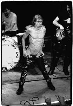 http://reho.st/userserve-ak.last.fm/serve/_/50309/Iggy+Pop.jpg