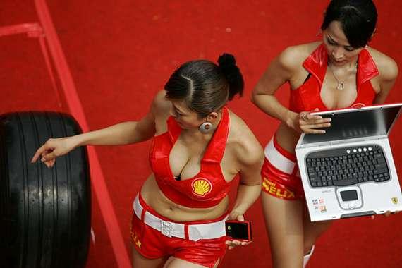 http://reho.st/visboo.com/img/new/ferari-girls01.jpg