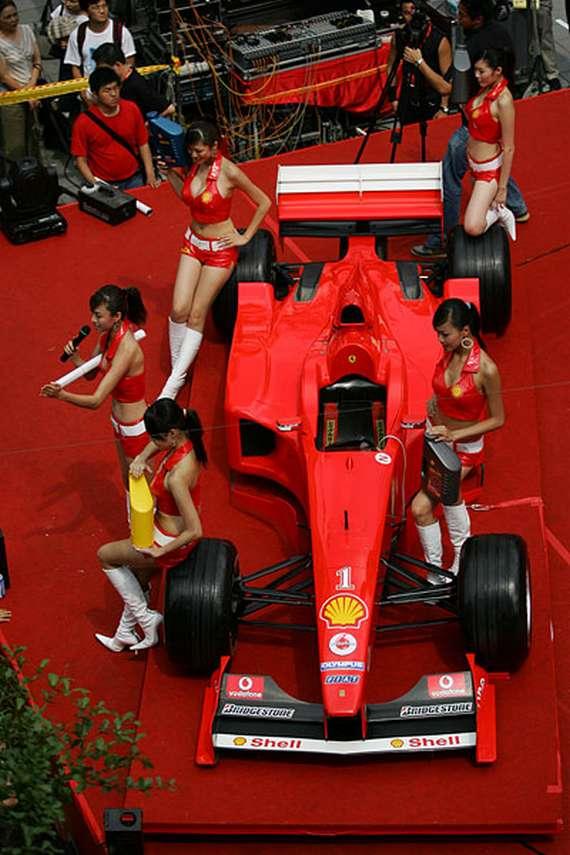 http://reho.st/visboo.com/img/new/ferari-girls09.jpg