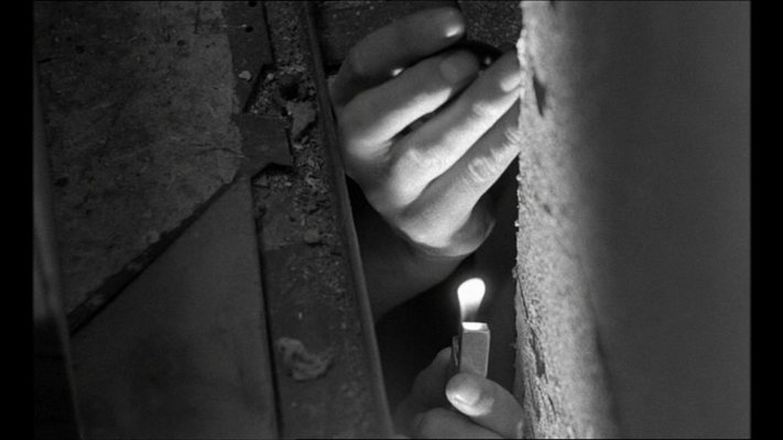 http://reho.st/whatthemovie.com/system/images/stills/normal/7f/34808d90fcd77c188ca2e8b3dc0018.jpg
