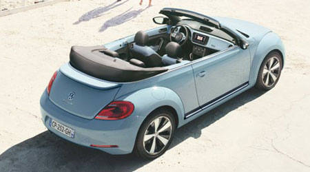 http://reho.st/www.axone-automobiles.fr/img/cms/volkswagen/coccinelle-cabriolet/volkswagen-coccinelle-cabriolet-04.jpg