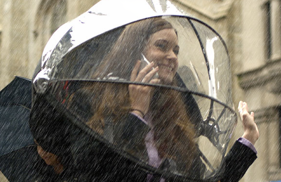 http://reho.st/www.blogcdn.com/www.gadling.com/media/2009/06/nubrella_1.png