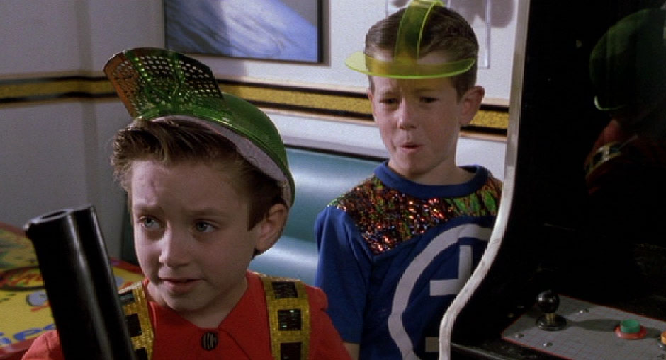 http://reho.st/www.elijahfan.com/gallery/gal/Movies/Back_to_the_Future/btf-002.jpg