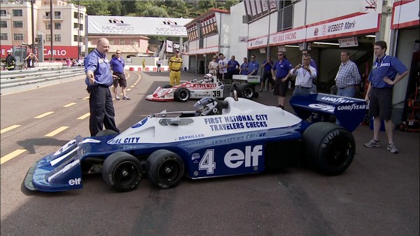 http://reho.st/www.gralon.net/articles/vignettes/thumb-la-formule-1-a-6-roues-tyrrell-p34-au-gp-historique-de-monaco-6049.gif