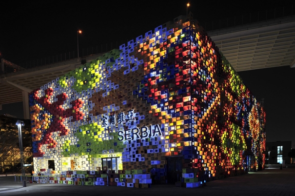 http://reho.st/www.lexpress.fr/medias/931/477020_shanghai-pavillons.jpg