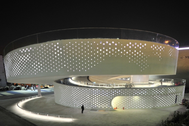 http://reho.st/www.lexpress.fr/medias/931/477060_shanghai-pavillons.jpg