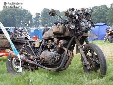 http://reho.st/www.ratbike.org/photos2/y546suz.jpg