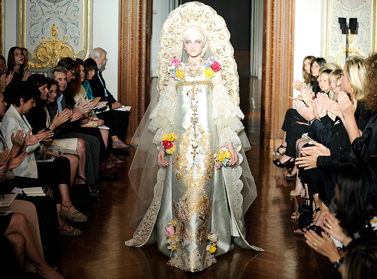 http://reho.st/www.thefablife.com/files/2009/07/false-idols.jpg