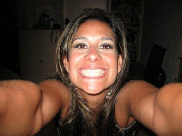 http://reho.st/www.weirdexistence.com/img/weird/the-same-smile-at-every-photo/the-same-smile-at-every-photo01.jpg