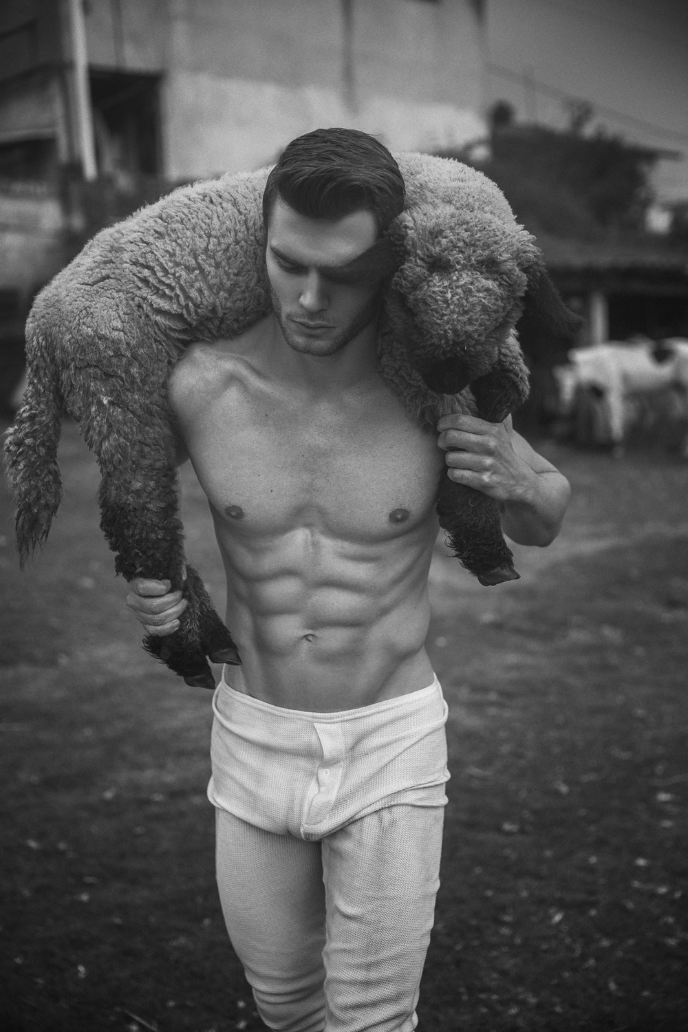 https://reho.st/fashionablymale.net/wp-content/uploads/2016/11/francesco-soave-by-johnny-lopera-11.jpg